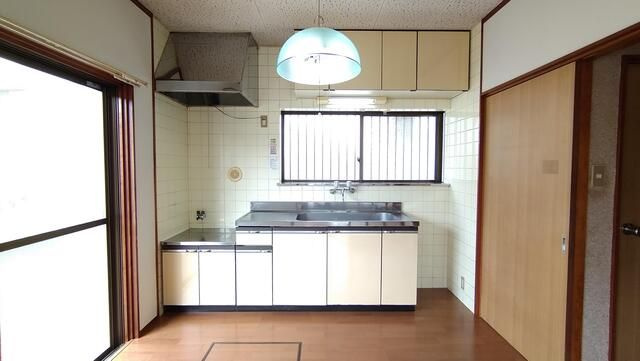 中沢町テラスハウスのキッチン