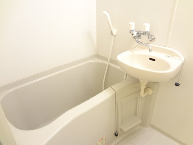 レオパレスレクレドールの浴室