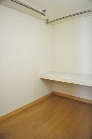 レオパレスＨＩＢＡＲＩＯＮⅢの内装|ベッド下収納