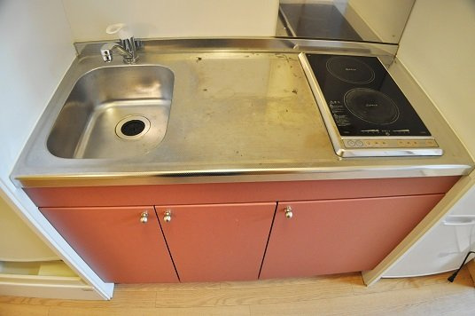 レオパレスＨＩＢＡＲＩＯＮⅢのキッチン|料理好きに嬉しい２口コンロ