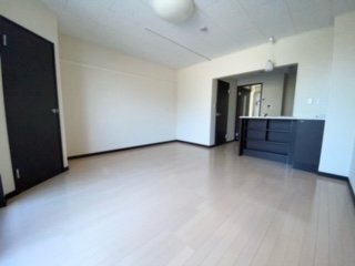 レオネクストル　コフレの居間・リビング|備品や設備仕様は号室等により異なります現地をご確認下さい。