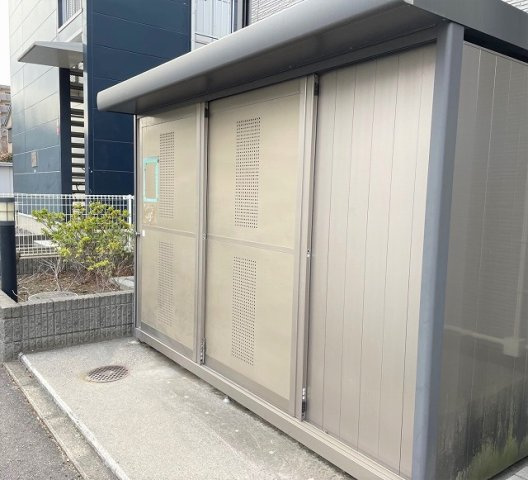 レオパレスシェソワⅢのその他|専用ゴミ置き場