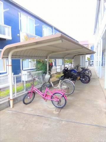 レオパレスエピナールのその他|駐輪場