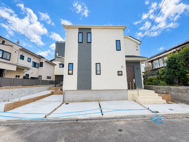 祝成約　八王子市　散田町　新築戸建て　１４期の外観|～仲介手数料無料☆八王子ひなた不動産～八王子市散田町　新築戸建て