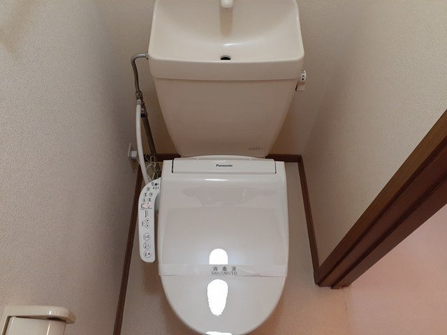 メゾン　ドゥ　コルーテのトイレ