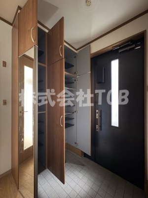 【収納】 | 船橋戸建-船橋5丁目・定期借家3年- | 1F　シューズBOX※クリーニング完了前※