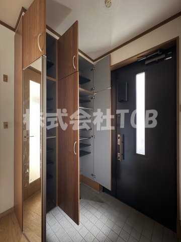 【収納】 | 船橋戸建-船橋5丁目・定期借家3年- | 1F　シューズBOX※クリーニング完了前※