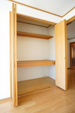 メゾン・ドリームＡの収納|大きなものも収納できそうです