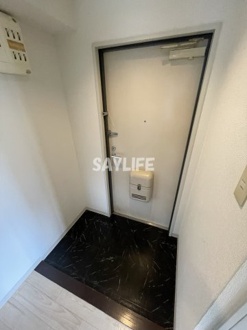 Owlet諸口の玄関