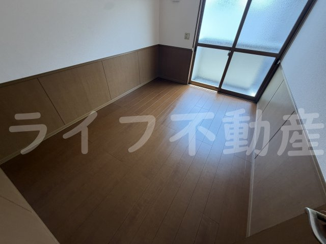 RISA B棟の居間・リビング|おしゃれな居間です