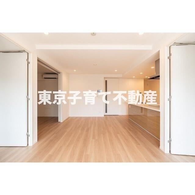 オアーゼ文京大塚の居間・リビング