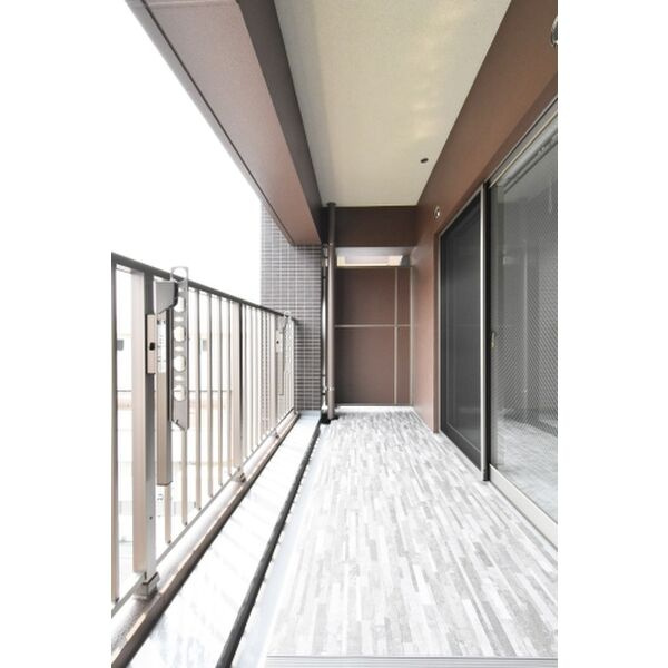 La Poste Maison　西新小学校区のバルコニー|La Poste Maison