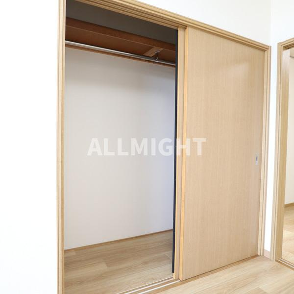 川崎市多摩区登戸の賃貸マンションの収納|★お部屋探しはオールマイト不動産までご相談下さい♪