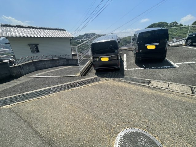 サンマンション天神の駐車場