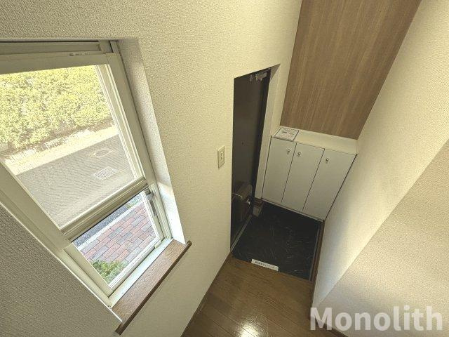 ヴェルクール貝塚の玄関