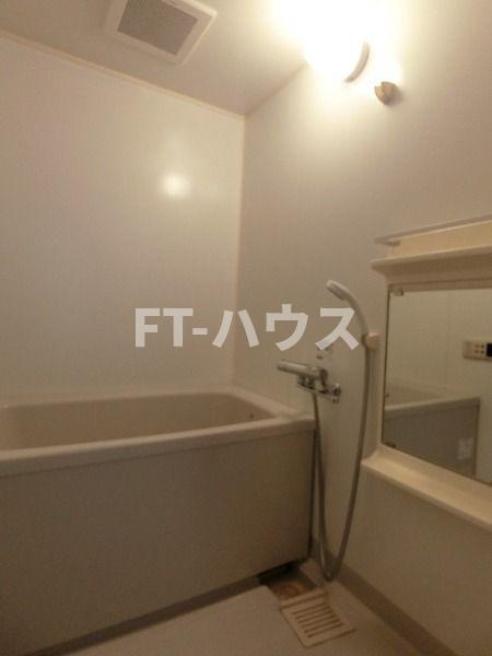 Cozy緑が丘A棟の浴室