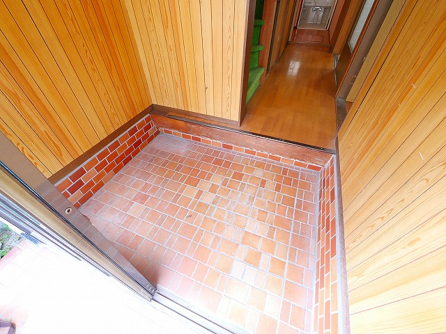 神殿町戸建の内装