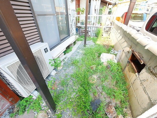神殿町戸建の庭
