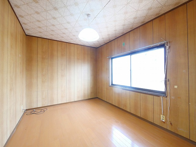 神殿町戸建の内装