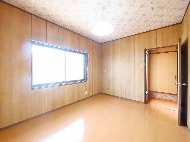 神殿町戸建の内装