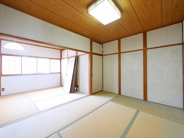 神殿町戸建の内装
