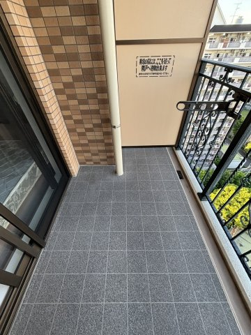 Luxe難波西Ⅱのバルコニー