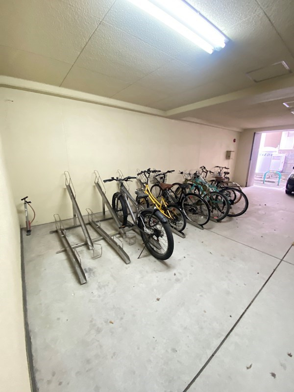 アンフレール川上の外観