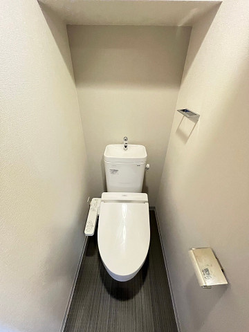 プレサンス塚本駅前のトイレ|清潔感のあるトイレです