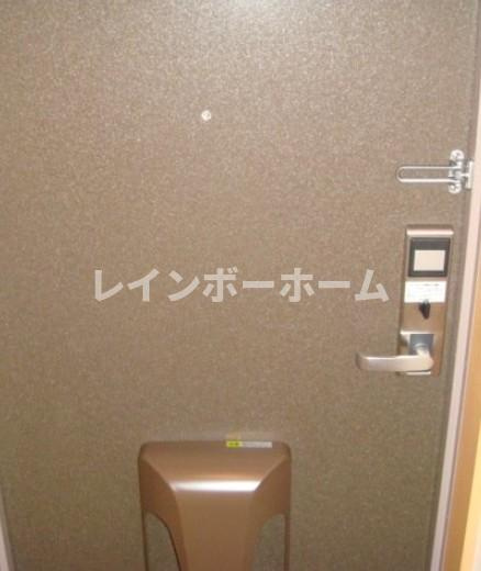 エスポアール・エルクの玄関