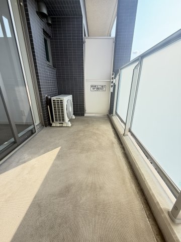 プレジール三ノ宮Ⅲのバルコニー