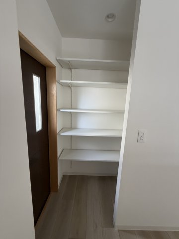 西脇ハイツの収納