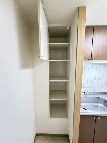 HAT神戸・脇の浜　18号棟の収納