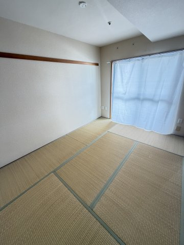 HAT神戸・脇の浜　18号棟の和室