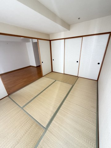 HAT神戸・脇の浜　18号棟の和室
