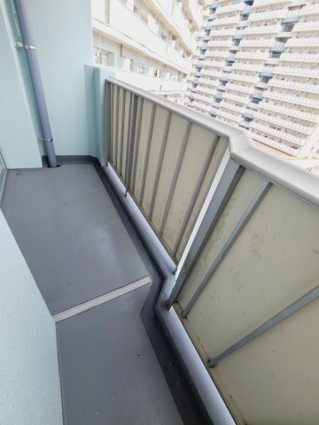 UR武庫川 21号棟のバルコニー