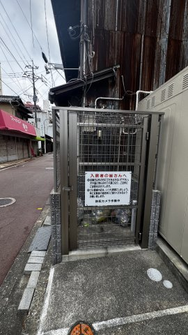 アコルト箱崎の駐車場