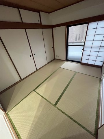 フェイバリー甲東園Ⅱの和室
