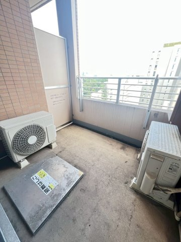 エムジー目黒駅前のバルコニー
