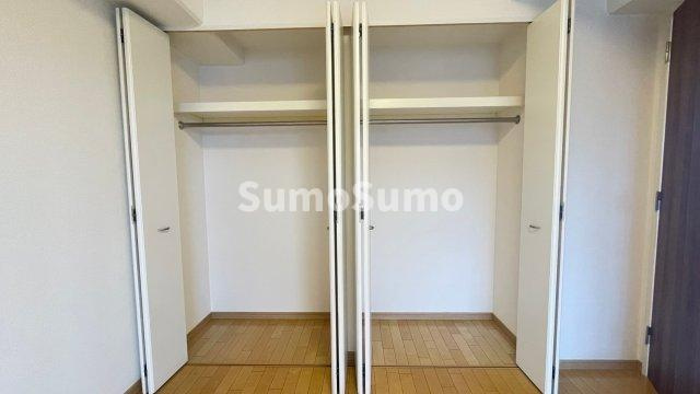 エムジー目黒駅前の収納|こまごまとしたものを収納できそうですね