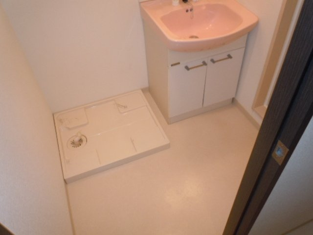 名古屋市中区丸の内３丁目の賃貸マンションの洗面所