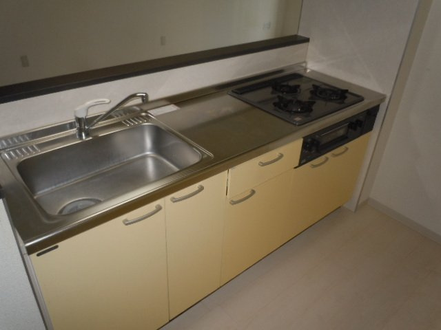 名古屋市中区丸の内３丁目の賃貸マンションのキッチン
