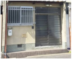 餌差町戸建て貸家のエントランス