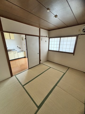 大栄マンションの和室