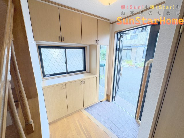 【サンスターホーム】青梅市師岡町2丁目　リフォーム中古戸建の玄関