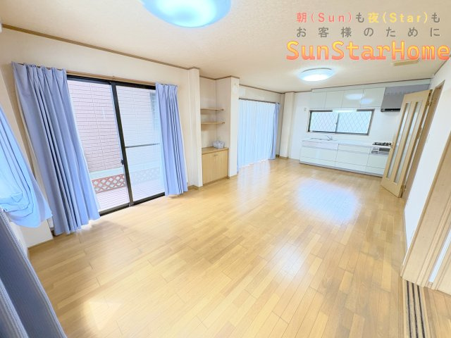 【サンスターホーム】青梅市師岡町2丁目　リフォーム中古戸建の居間・リビング