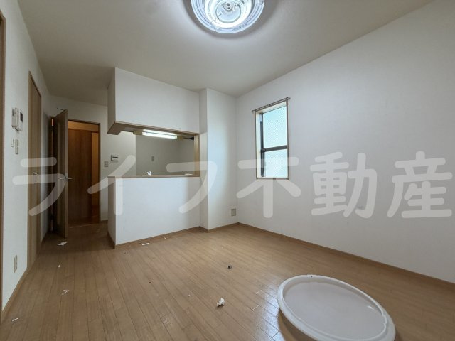 アムールコンフォルターブルの居間・リビング|こちらの居間で趣味の時間をお楽しみください