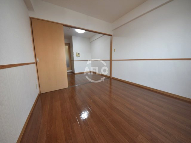 アーバンステージ安堂寺Ⅰの居間・リビング|アーバンステージ安堂寺Ⅰ　洋室