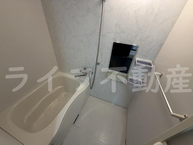 ヴェスタin盾津の浴室|きれいなお風呂です