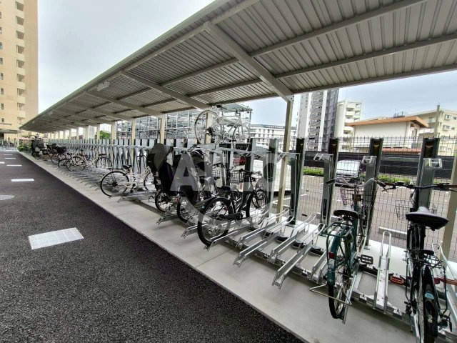 ザ・グランドグレイス大阪西九条のその他共用部分|ザ・グランドグレイス大阪西九条　駐輪場