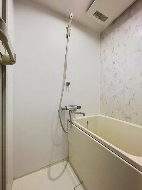 Ａｐａｒｔｍｅｎｔ小石川後楽園の浴室